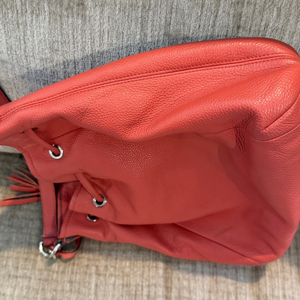 CoachAvery drawstring coral hobo bag Leather Bag with additional shoulder strap - Picture 5 of 12